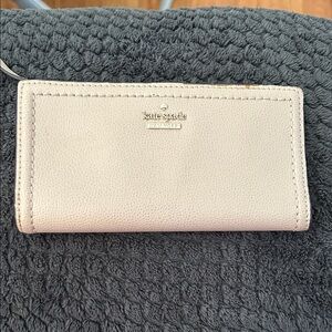Kate Spade Light Beige Wallet